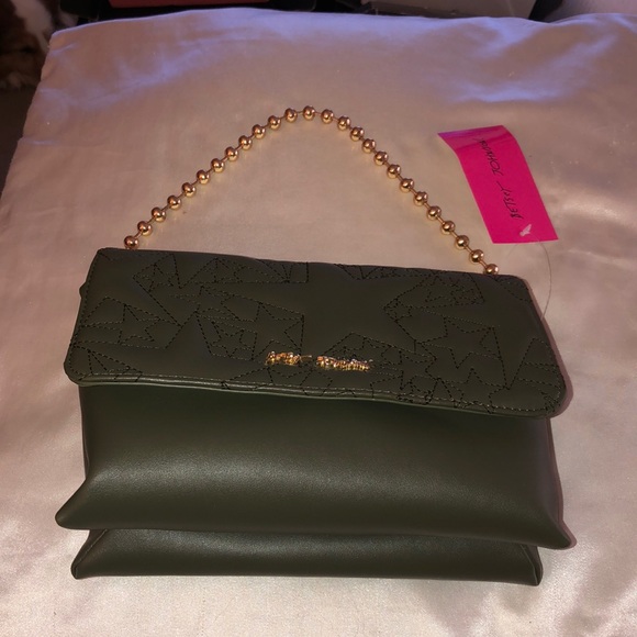 Betsey Johnson Quilted Star Crossbody Or Shoulder Bag Olive Green NWT - Picture 1 of 16